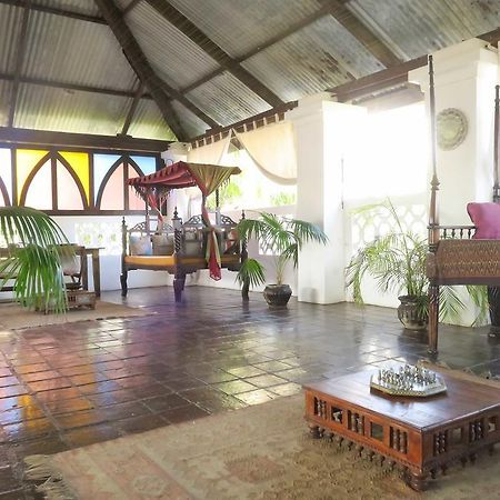 Bed and Breakfast Swahili House Малинди Экстерьер фото